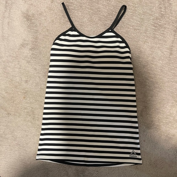 Reebok halter tank - Picture 3 of 9